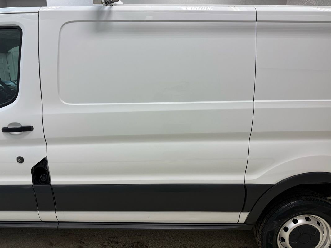 Used 2016 Ford Transit 250 130 Low Roof image 7