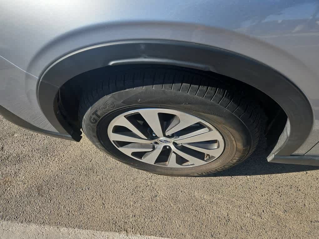 Used 2022 Subaru Outback Premium AWD/4WD image 3