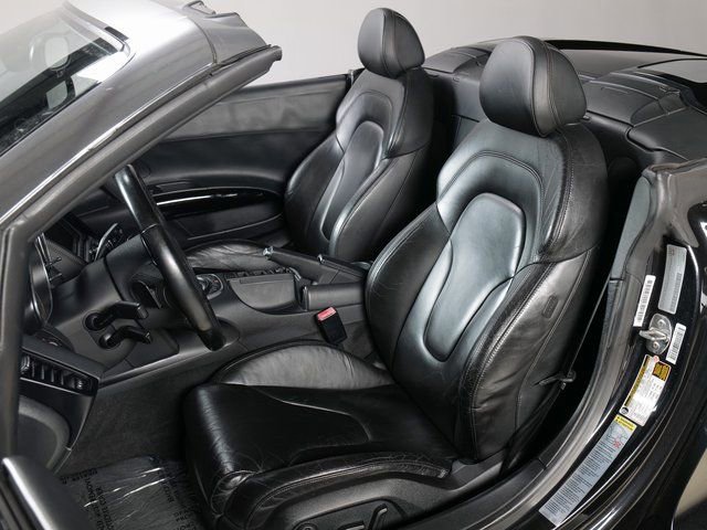 Used 2011 Audi R8 V8 image 16