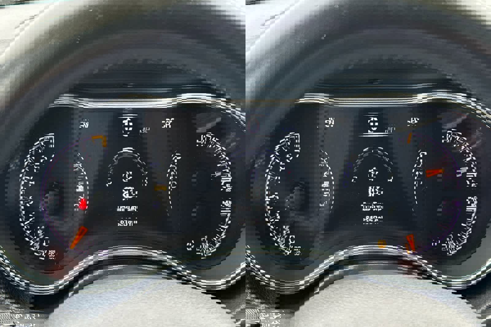 Used 2019 Jeep Grand Cherokee Altitude image 24