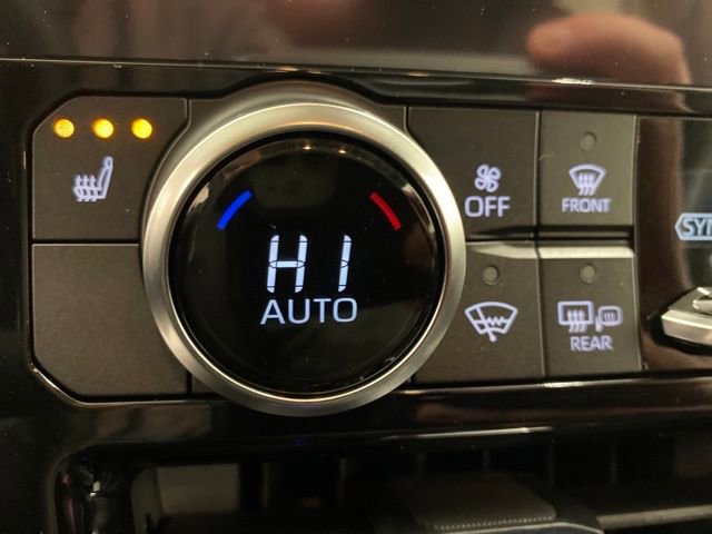 Used 2023 Toyota Highlander XLE image 25