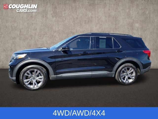 Used 2023 Ford Explorer XLT w/ Equipment Group 202A image 5