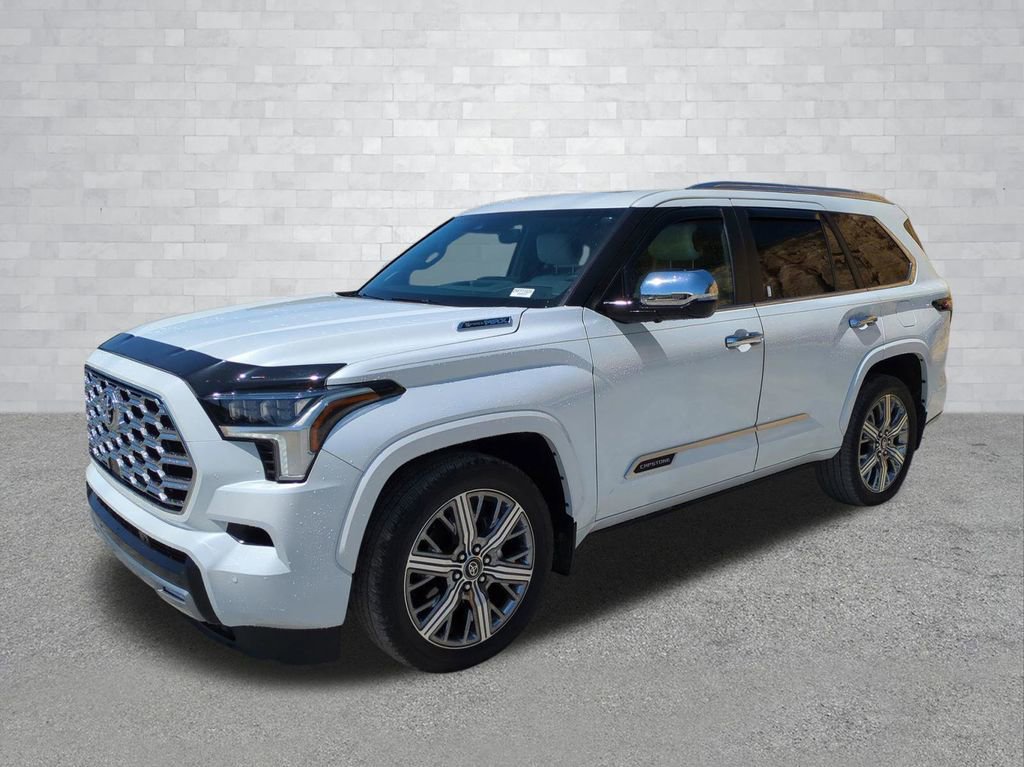 Used 2025 Toyota Sequoia Capstone image 10