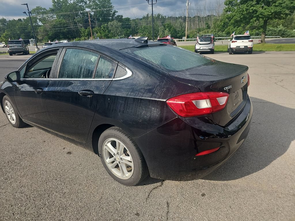Used 2016 Chevrolet Cruze LT FWD image 8