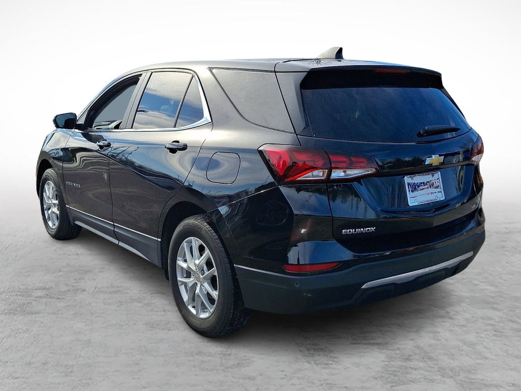 Used 2024 Chevrolet Equinox LT image 3