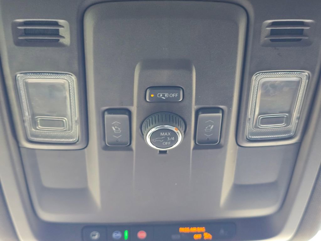 Used 2025 GMC Yukon XL Elevation AWD/4WD image 30