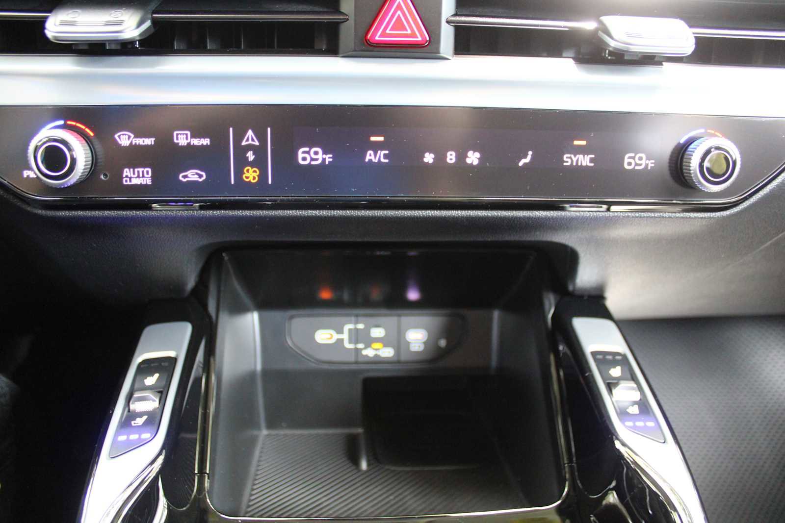 New 2026 Kia Sorento SX image 44