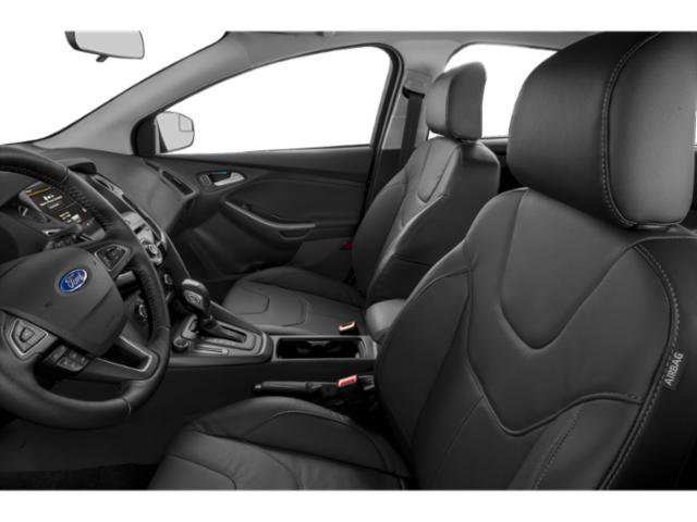 Used 2015 Ford Focus SE w/ SE Sport Package FWD image 12