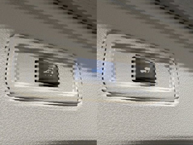 Used 2017 INFINITI QX70 AWD w/ Premium Package image 31