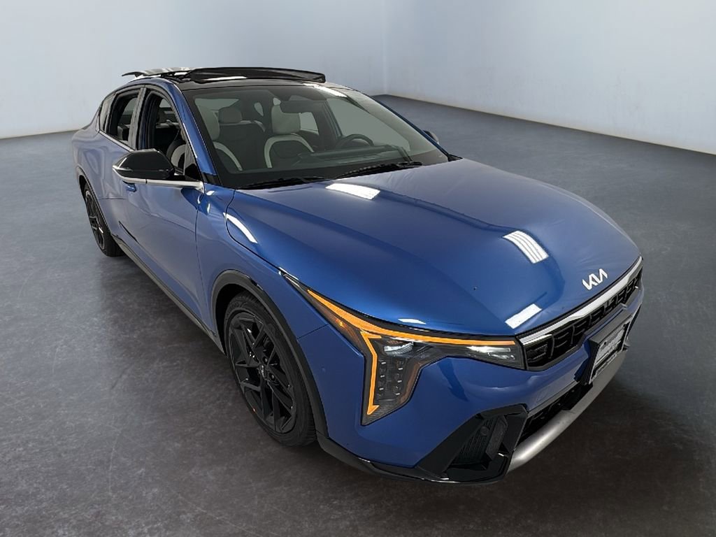 New 2025 Kia K4 GT-Line Turbo image 1