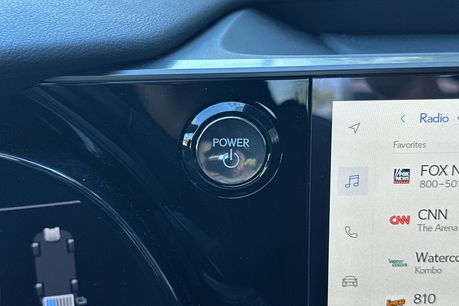 Used 2025 Lexus TX 500h AWD w/ Technology Package image 30