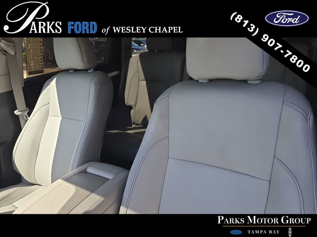 Used 2016 Toyota Highlander XLE AWD/4WD image 21