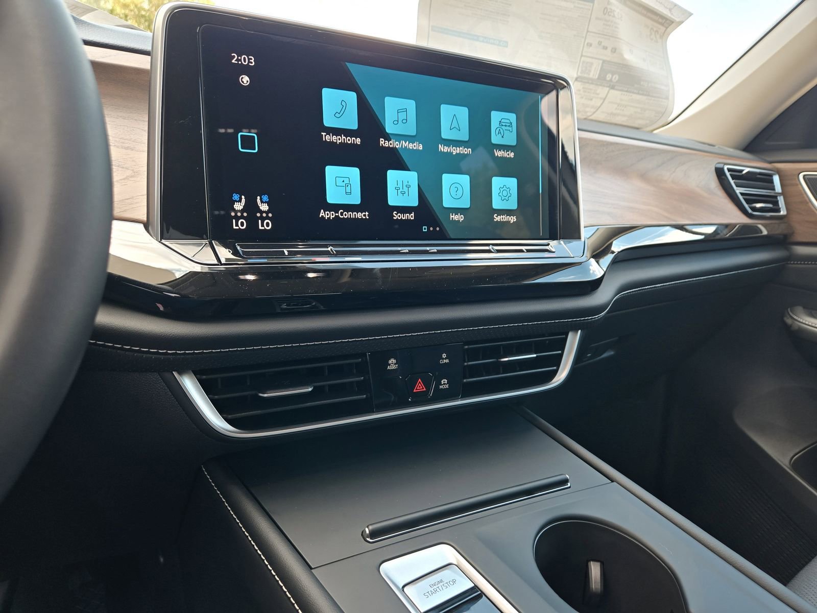 New 2026 Volkswagen Atlas SE image 12