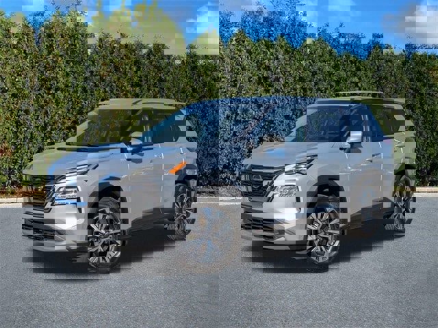 Used 2021 Nissan Rogue SV