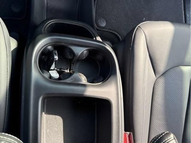 New 2026 Chrysler Pacifica Select w/ S Appearance Package AWD/4WD image 18