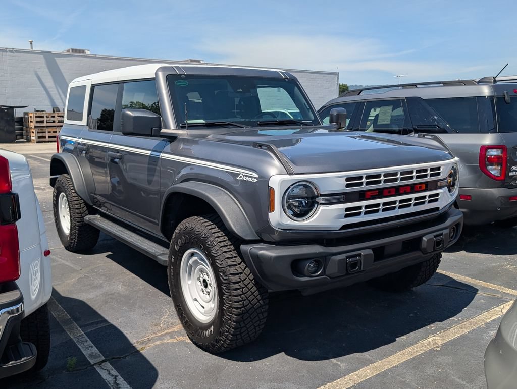 Used 2023 Ford Bronco Heritage Edition AWD/4WD image 5