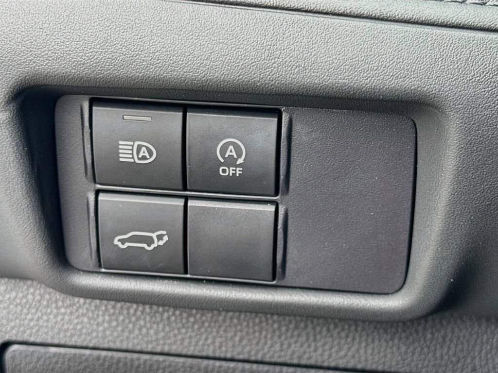 Used 2024 Toyota Highlander XSE FWD image 11