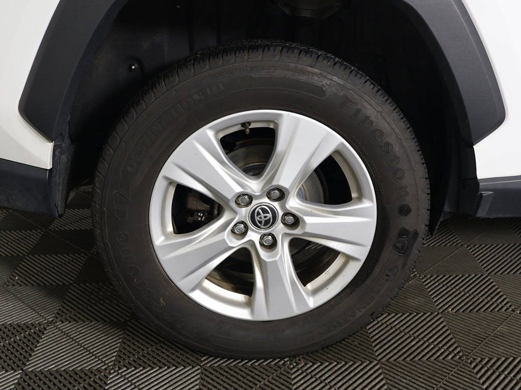 Used 2020 Toyota RAV4 XLE w/ Convenience Package AWD/4WD image 20