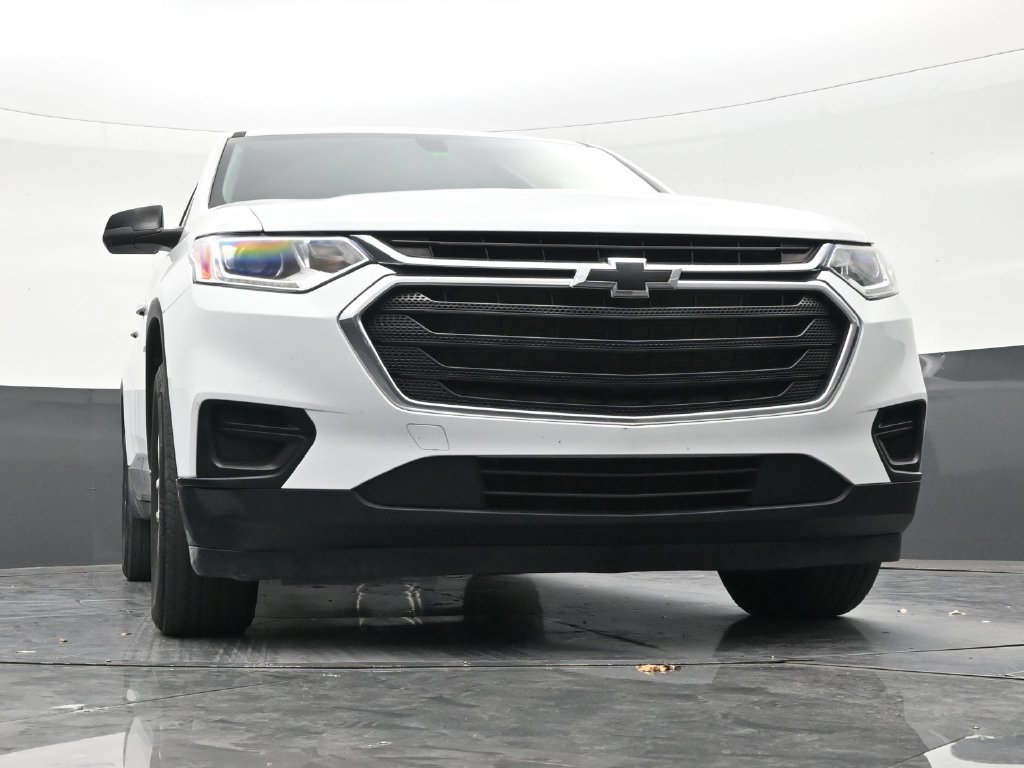 Used 2021 Chevrolet Traverse LS FWD image 23