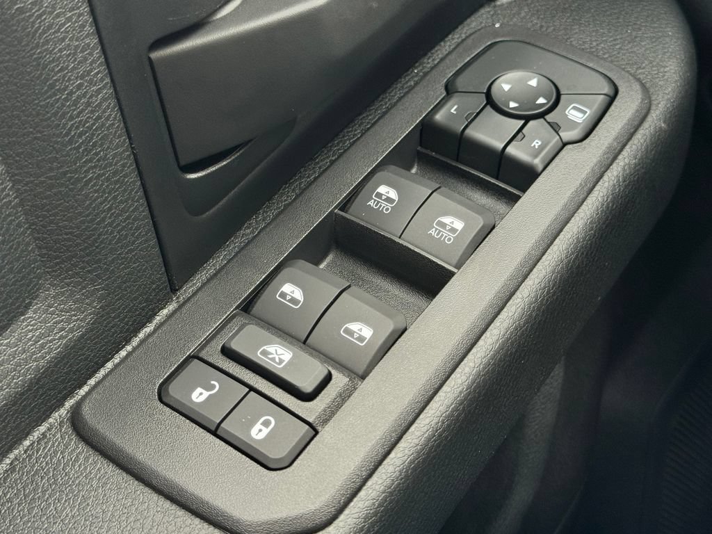 New 2026 RAM 5500 Tradesman w/ Chrome Appearance Group AWD/4WD image 24
