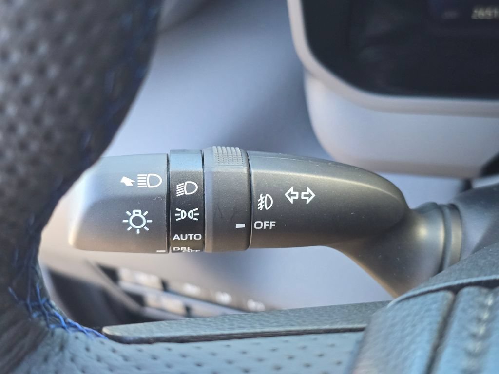 Used 2025 Toyota Sequoia Platinum AWD/4WD image 29