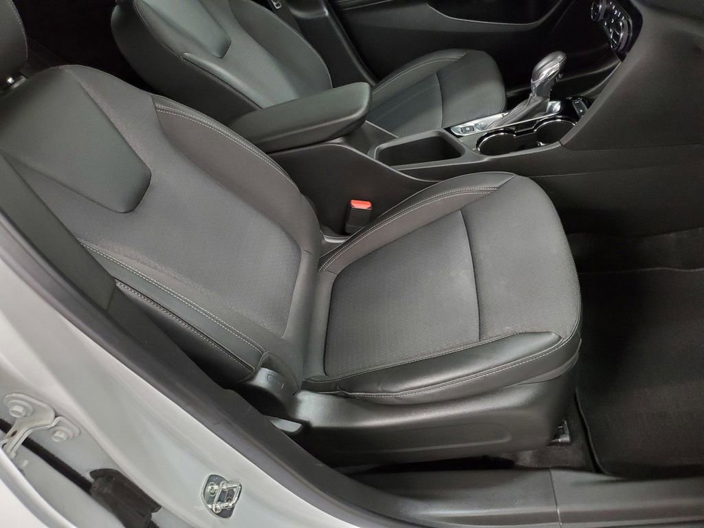 Used 2023 Buick Encore GX Select w/ Sport Touring Package FWD image 22