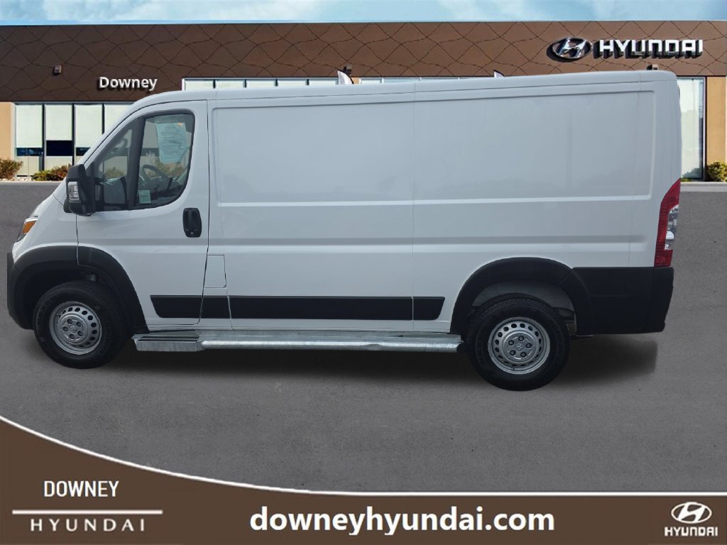Used 2025 RAM ProMaster 2500 w/ U-Haul Equipment Group FWD image 2