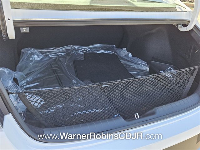 Used 2025 Hyundai Elantra Sport image 11