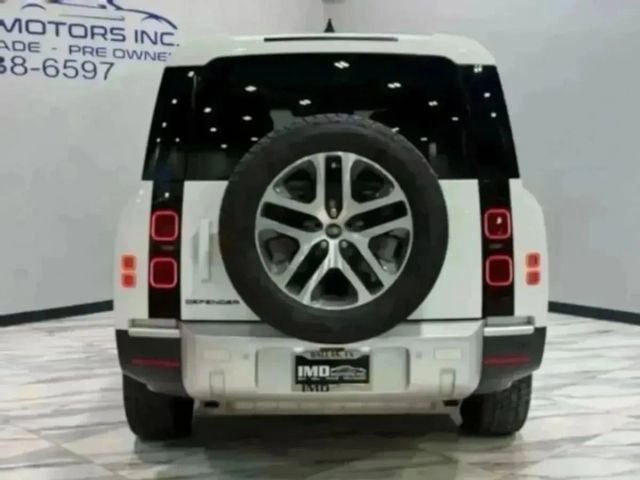Used 2024 Land Rover Defender 130 S image 32