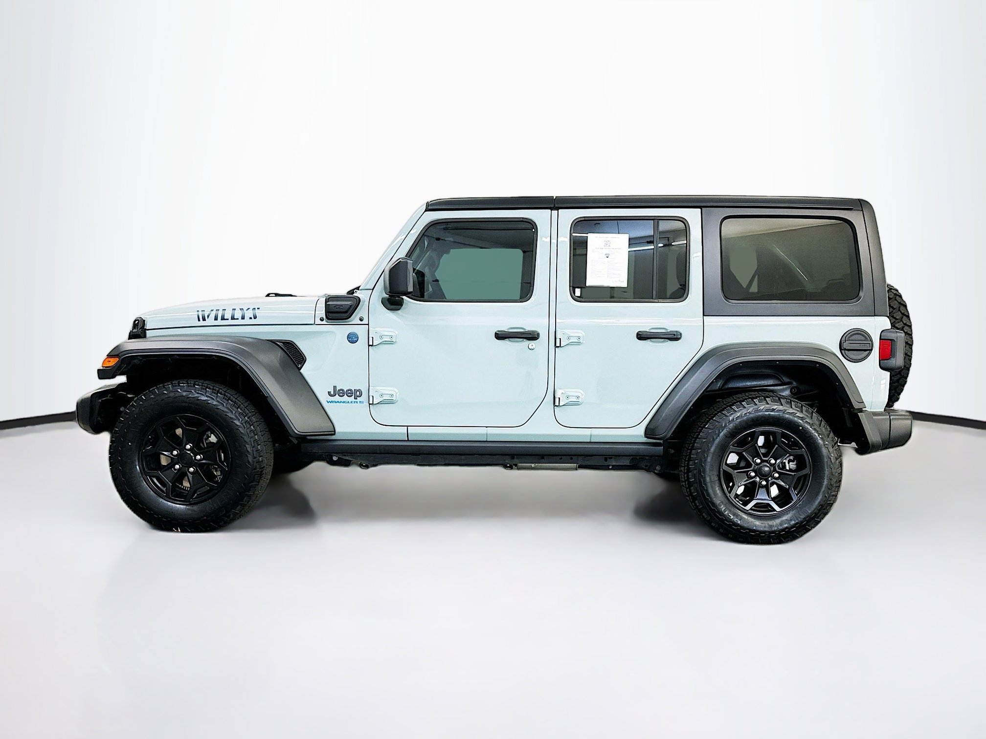 Used 2023 Jeep Wrangler Unlimited image 4