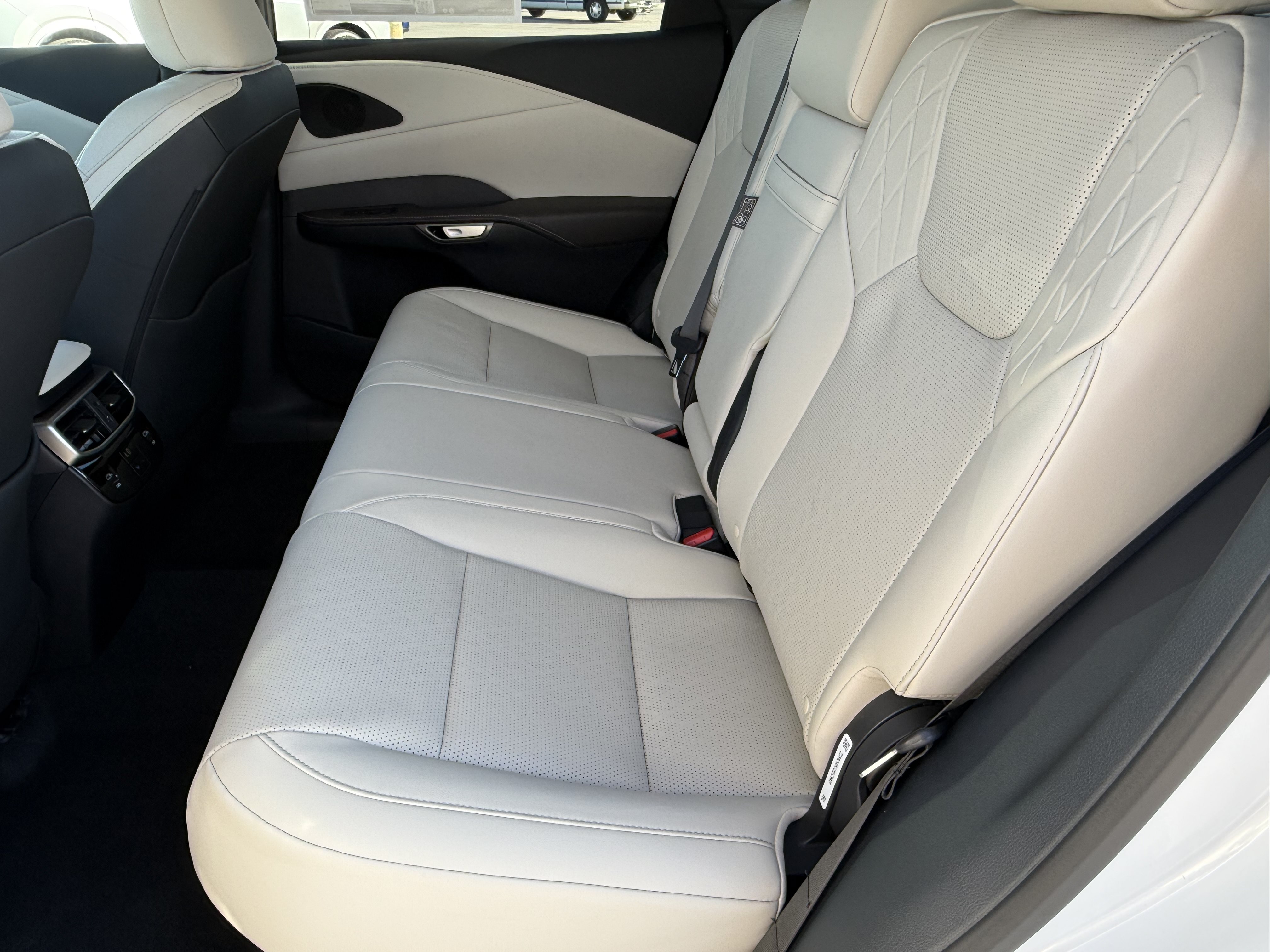 New 2026 Lexus RX 350 FWD image 28