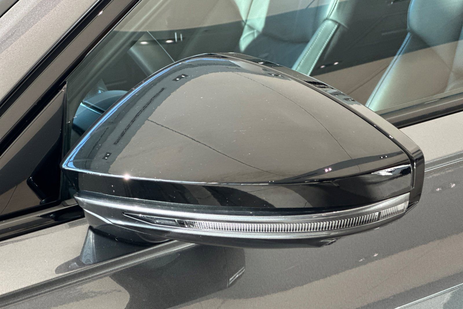 Used 2023 Audi S8 w/ S8 Comfort Plus Package image 53