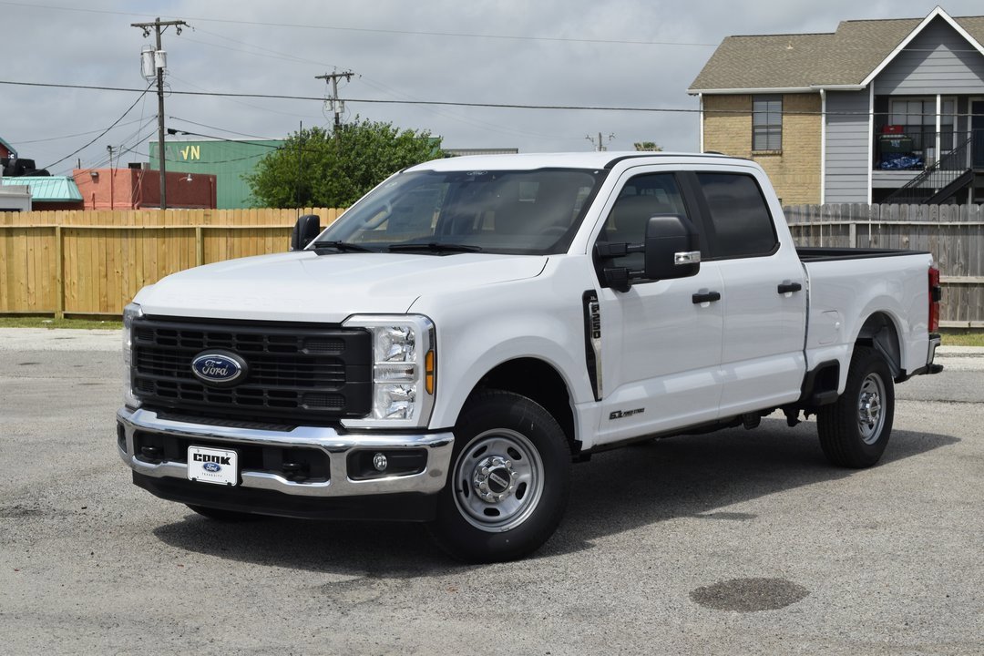 New 2025 Ford F250 XL w/ 360-Degree Camera Package