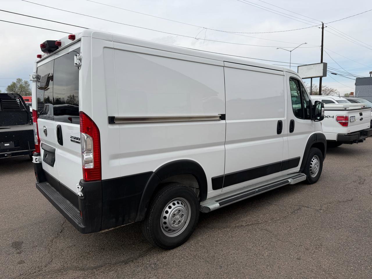 Used 2025 RAM ProMaster 2500 w/ U-Haul Equipment Group image 4