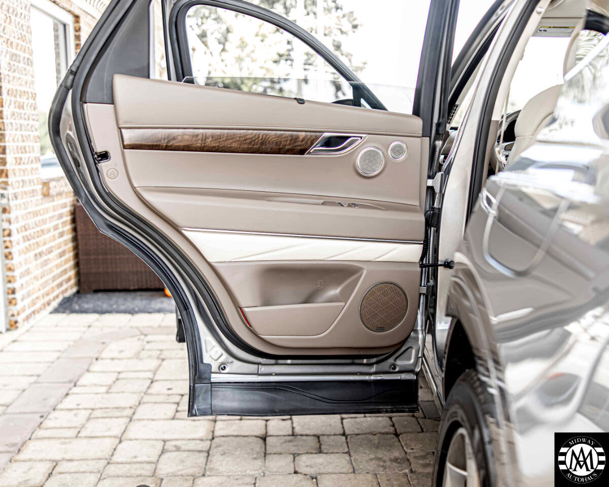 Used 2024 Genesis GV80 2.5T w/ Advanced Package image 37