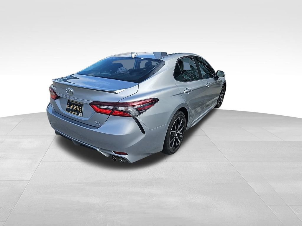 Used 2021 Toyota Camry SE image 7