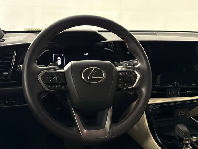 Used 2024 Lexus NX 250 FWD w/ Towing Package (2000 Lbs) image 26
