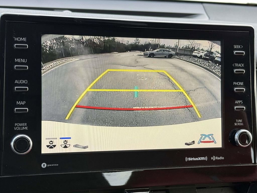 Used 2022 Toyota Camry XSE image 11