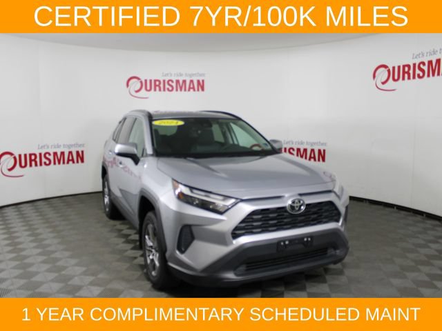 Used 2024 Toyota RAV4 XLE w/ Convenience Package FWD image 12