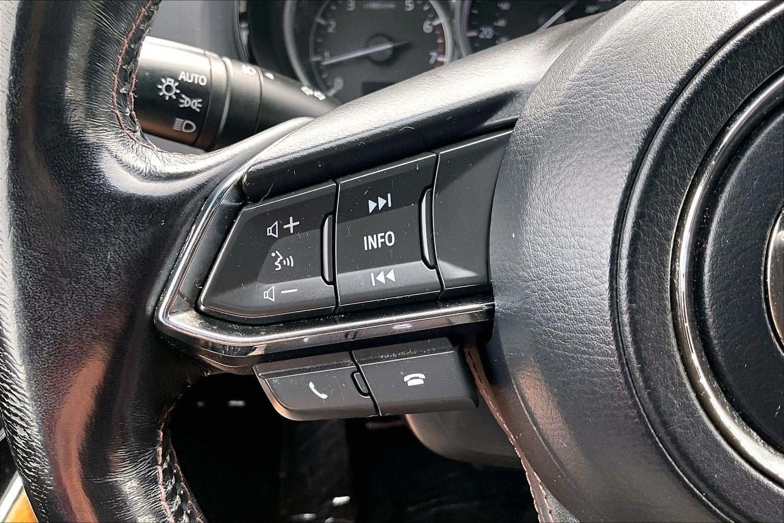 Used 2018 MAZDA CX-9 Signature AWD/4WD image 16