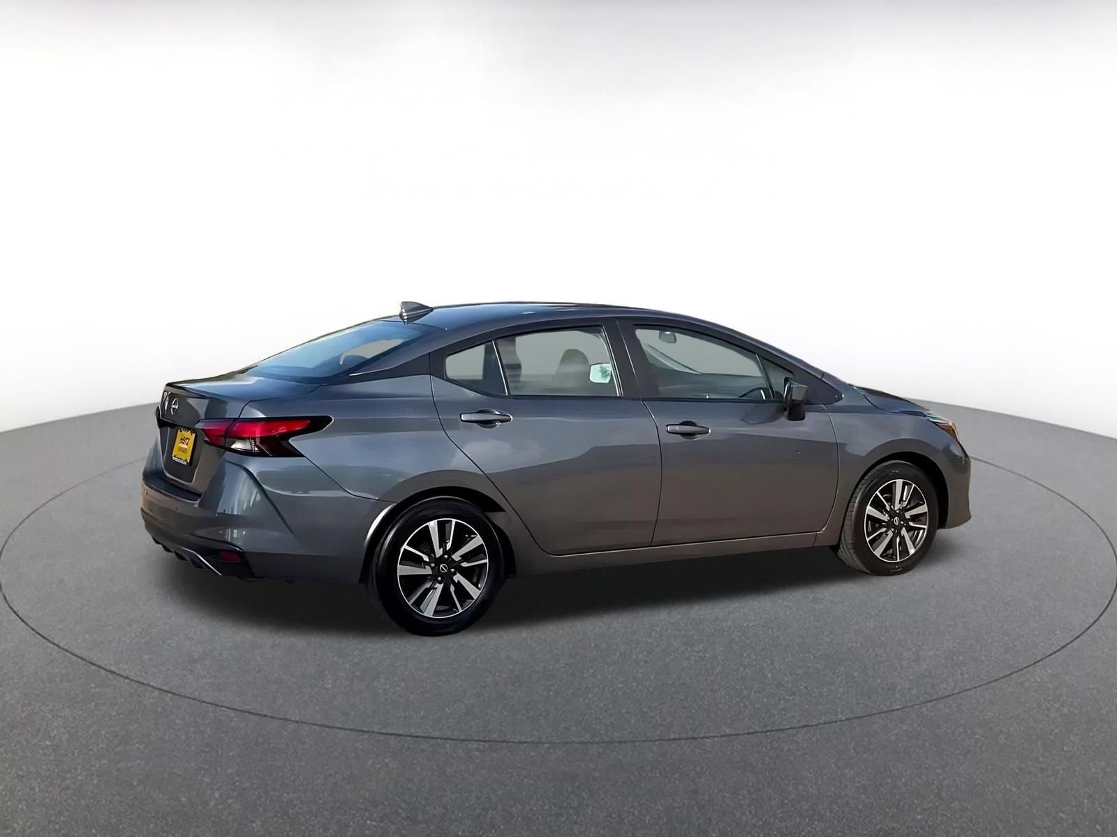 Used 2025 Nissan Versa SV image 15