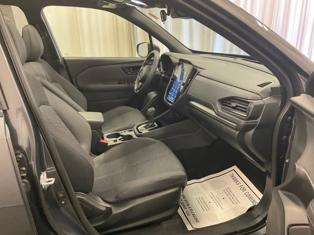 Used 2025 Subaru Forester Premium AWD/4WD image 9