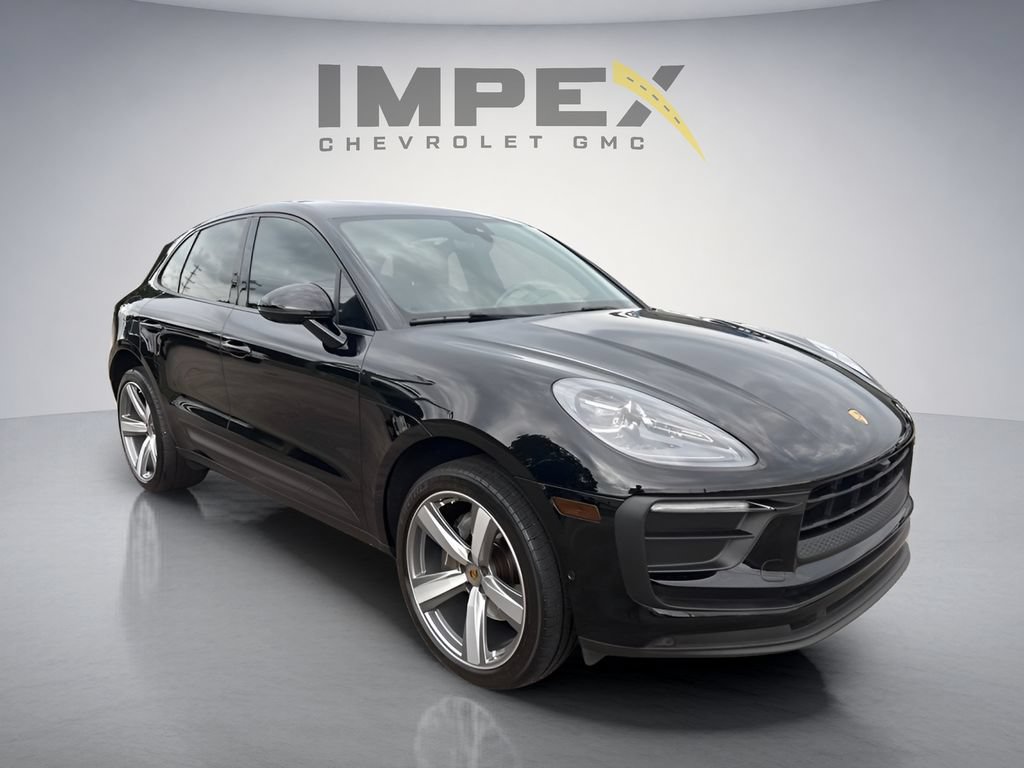 Used 2022 Porsche Macan AWD/4WD image 8