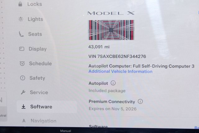 Used 2022 Tesla Model X Plaid image 35