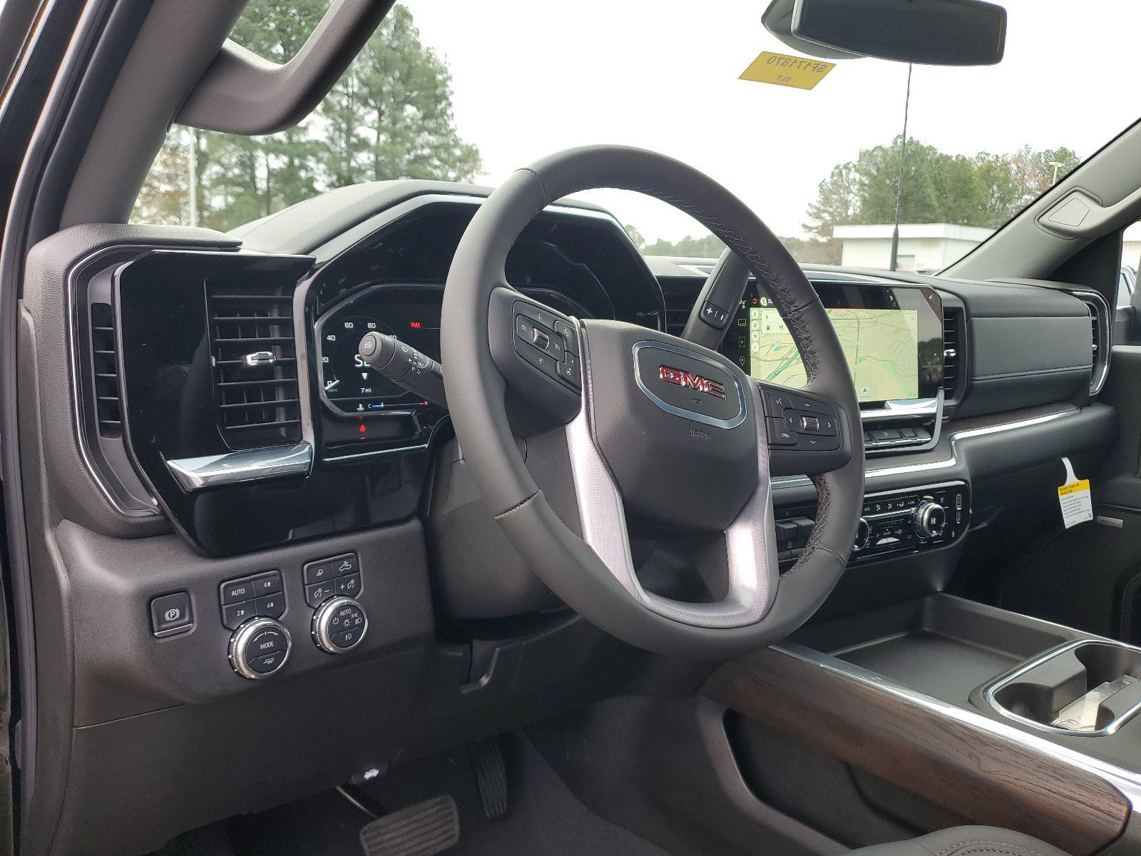 New 2025 GMC Sierra 2500 SLT w/ SLT Convenience Package image 21