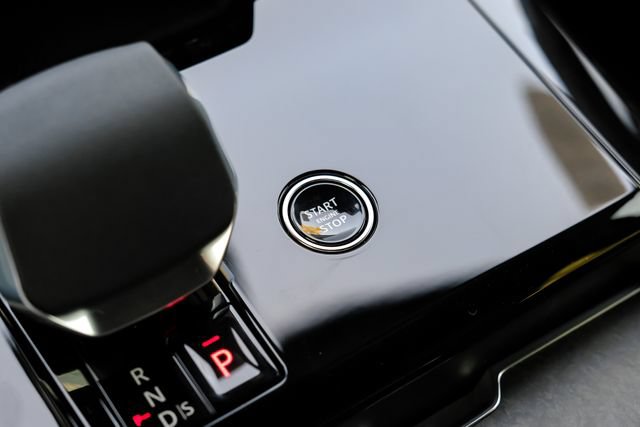 New 2026 Land Rover Range Rover Sport Dynamic SE AWD/4WD image 24