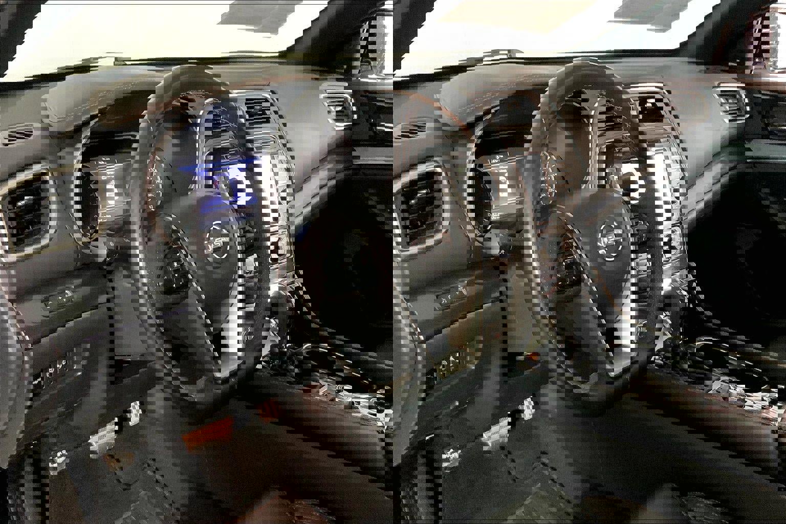 Used 2023 Nissan Maxima SR image 14