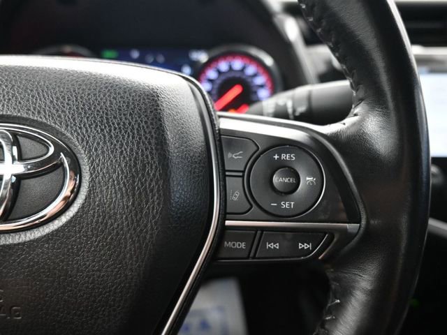 Used 2019 Toyota Camry XSE FWD image 15