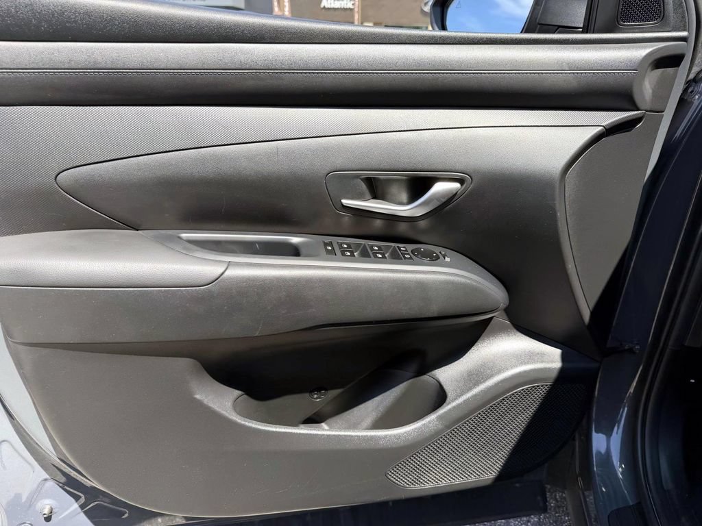 Certified 2025 Hyundai Tucson SEL AWD/4WD image 17