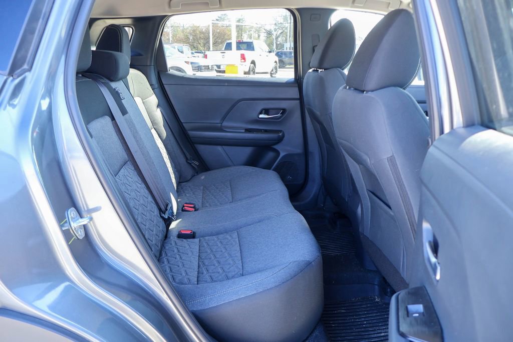 Certified 2025 Nissan Kicks SV image 10